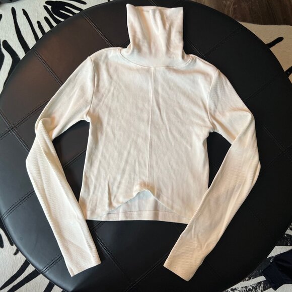 Forever 21 Ribbed long sleeve cropped turtleneck top cream size small - Picture 2 of 5